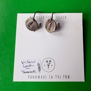 NWT Handmade Recycled Fine Silver Fern Disc Earrings